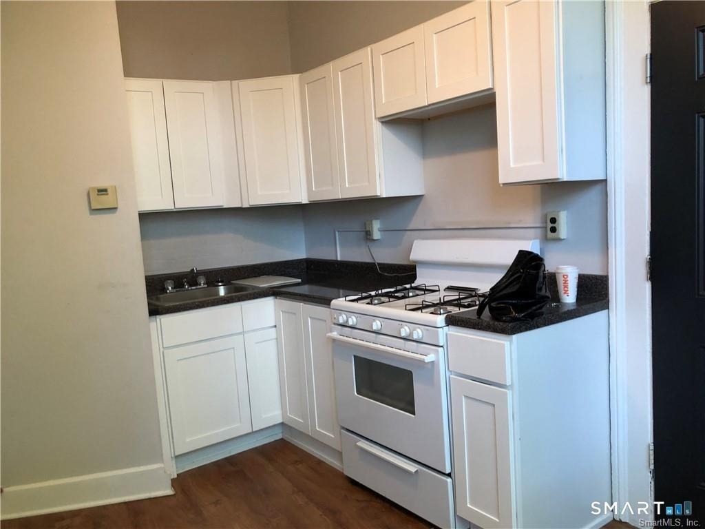 548 Chapel Street - Photo 4