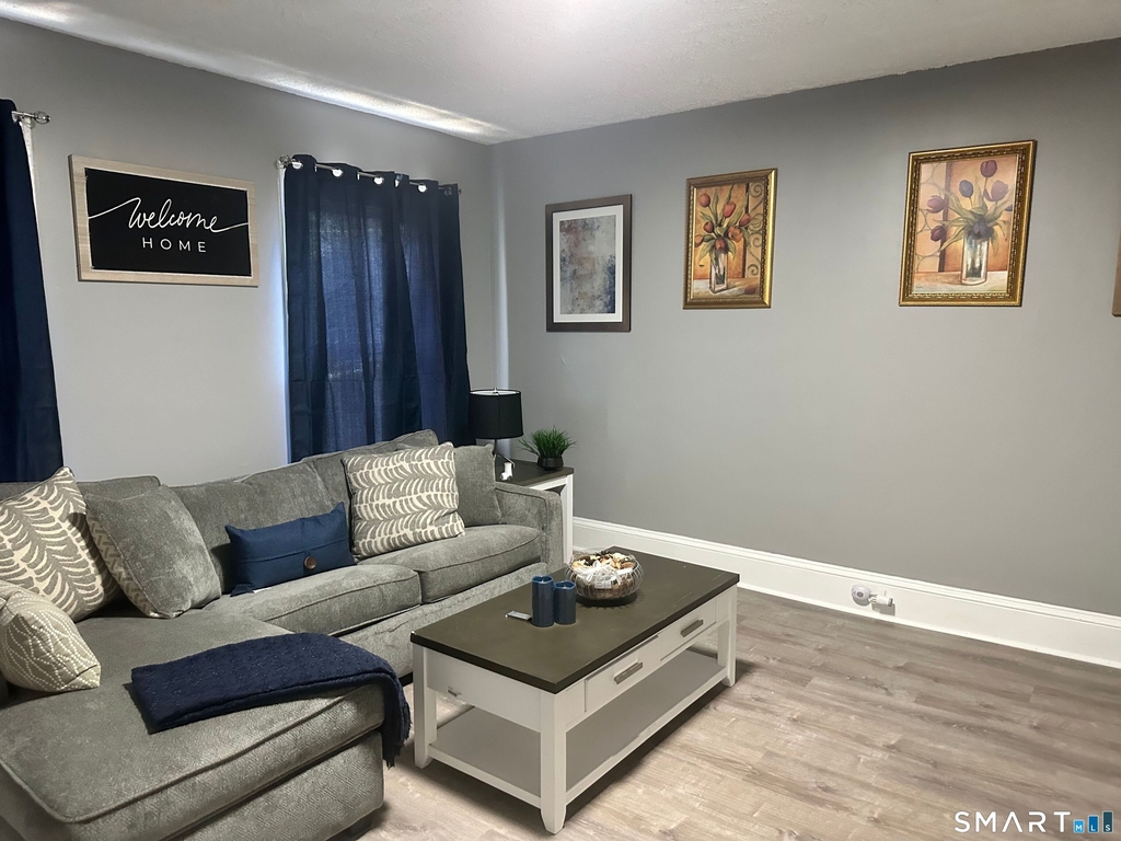 189 Putnam Street - Photo 3
