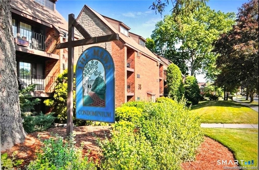 42 Main Street - Photo 0