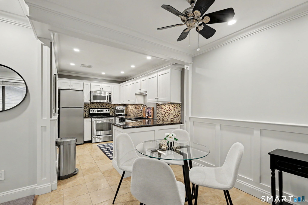 2289 Bedford Street - Photo 4