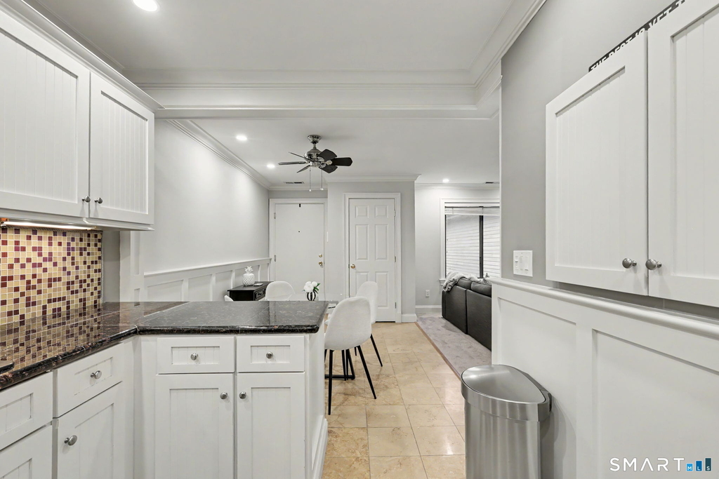 2289 Bedford Street - Photo 6