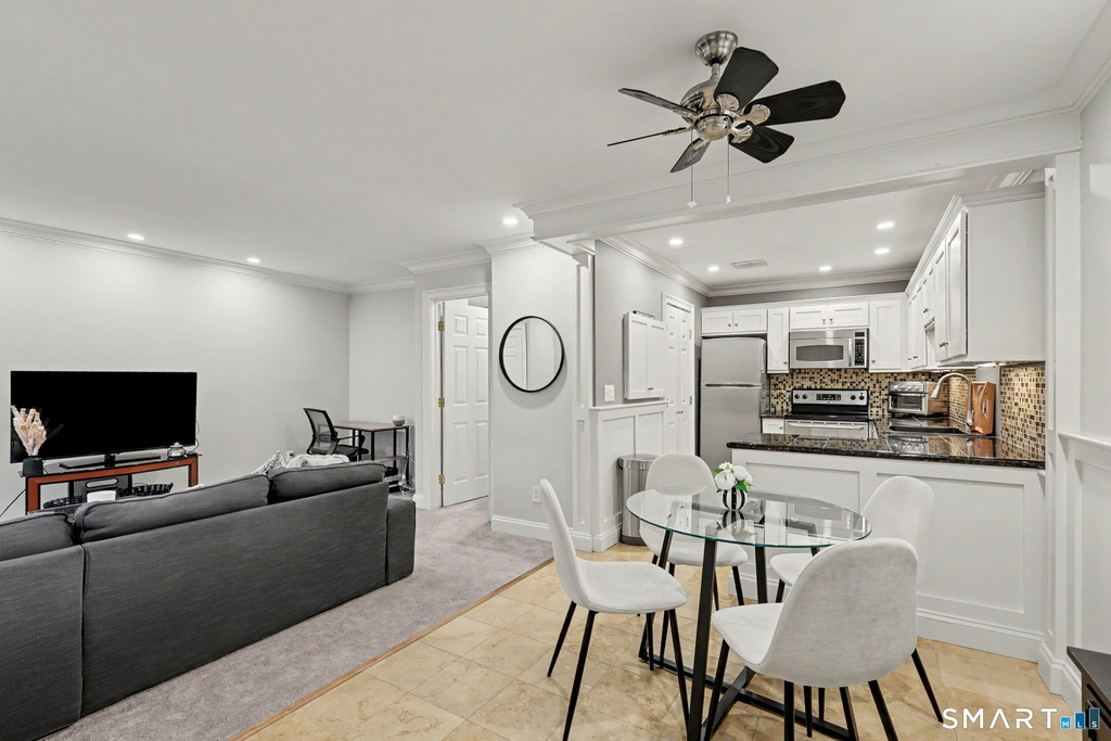 2289 Bedford Street - Photo 0
