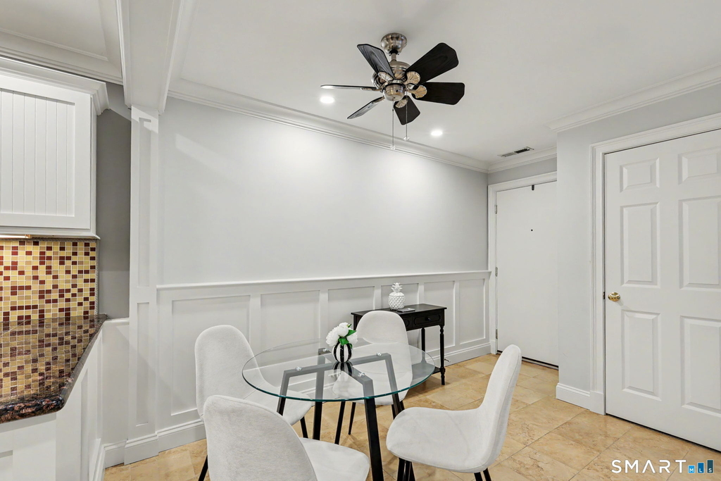 2289 Bedford Street - Photo 2