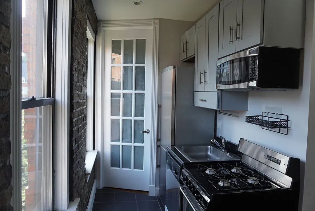 7995 - Photo 3