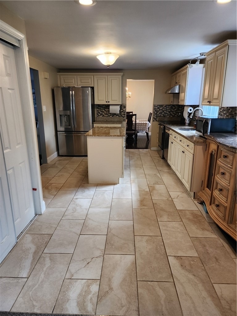 1376 Pheasant Circle - Photo 2