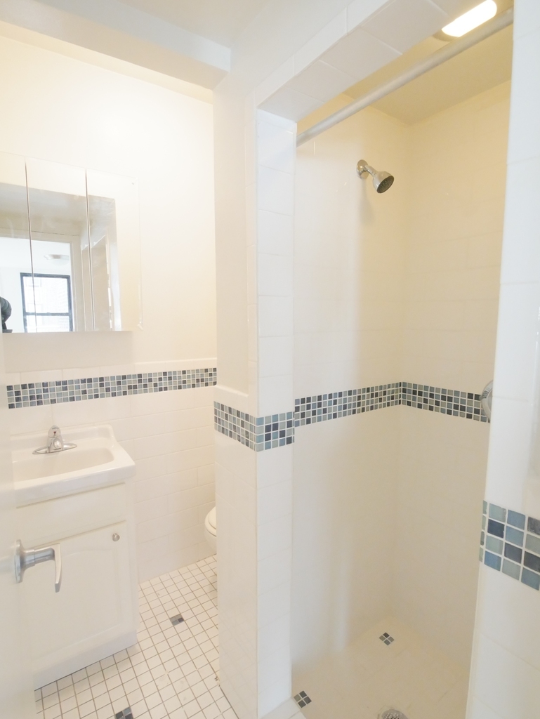 213 East 73rd Street - Photo 6
