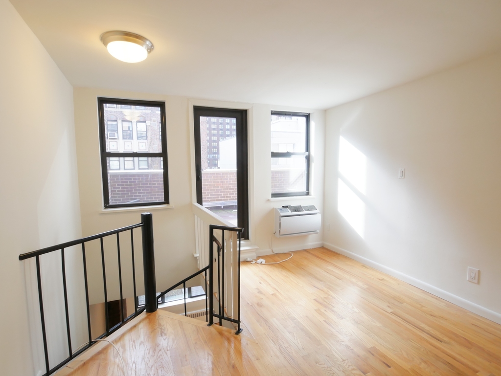 213 East 73rd Street - Photo 8