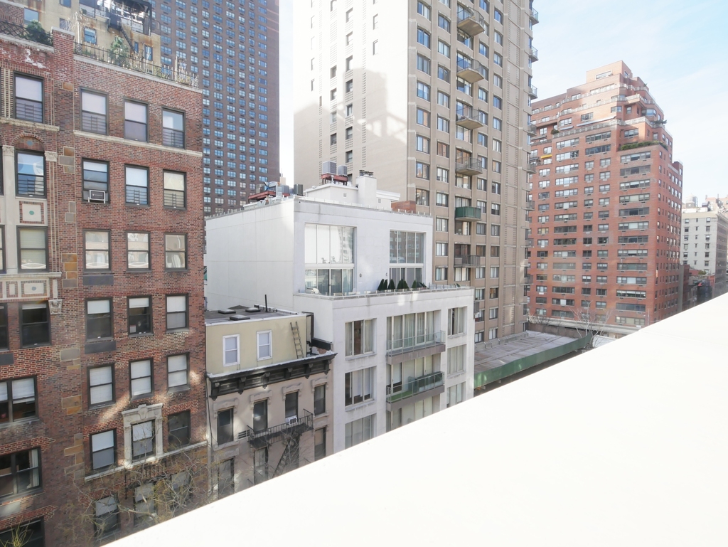 213 East 73rd Street - Photo 15