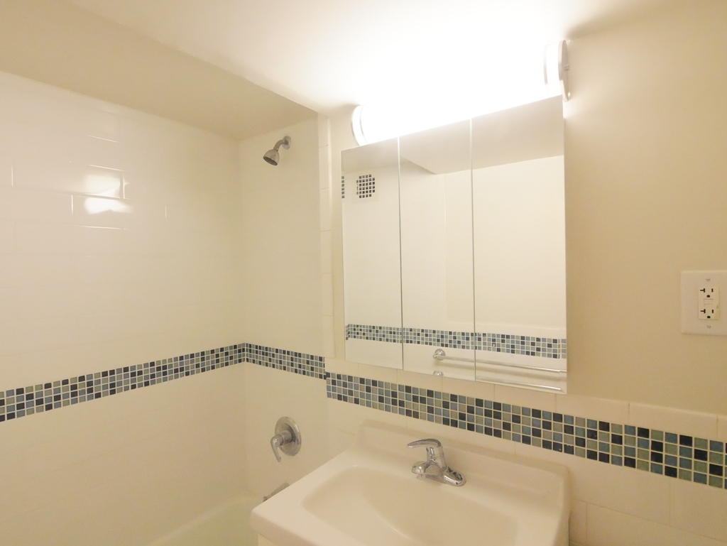 213 East 73rd Street - Photo 18