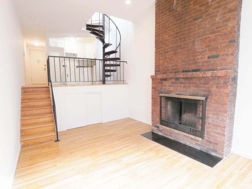 213 East 73rd Street - Photo 2