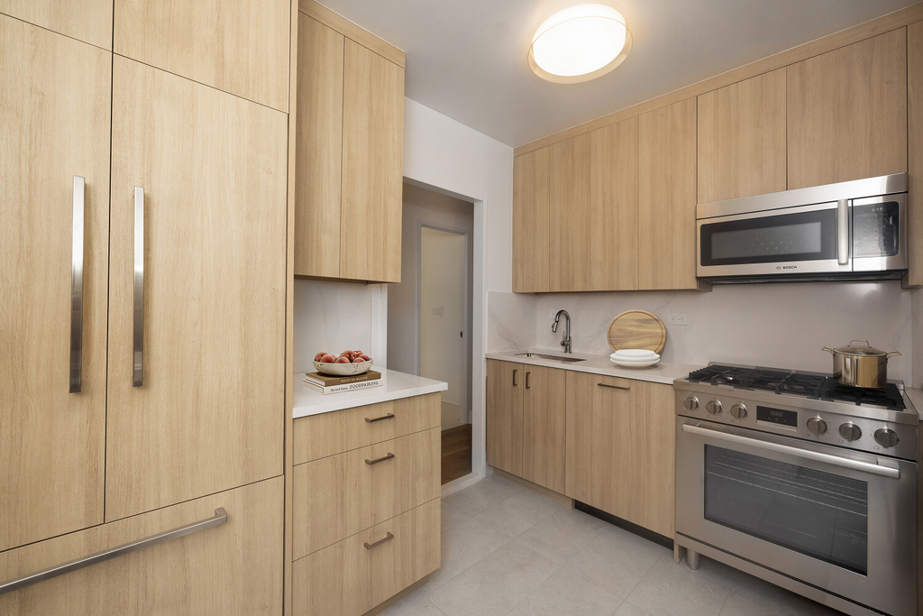 West End Avenue - Photo 3
