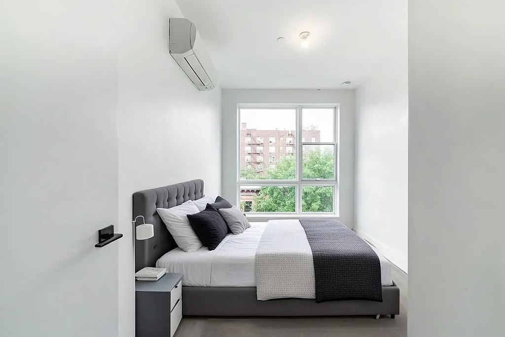 254 East 28th Street - Photo 1