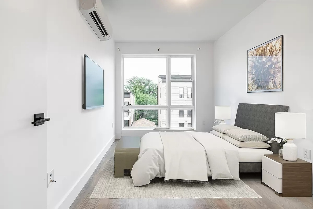 254 East 28th Street - Photo 4