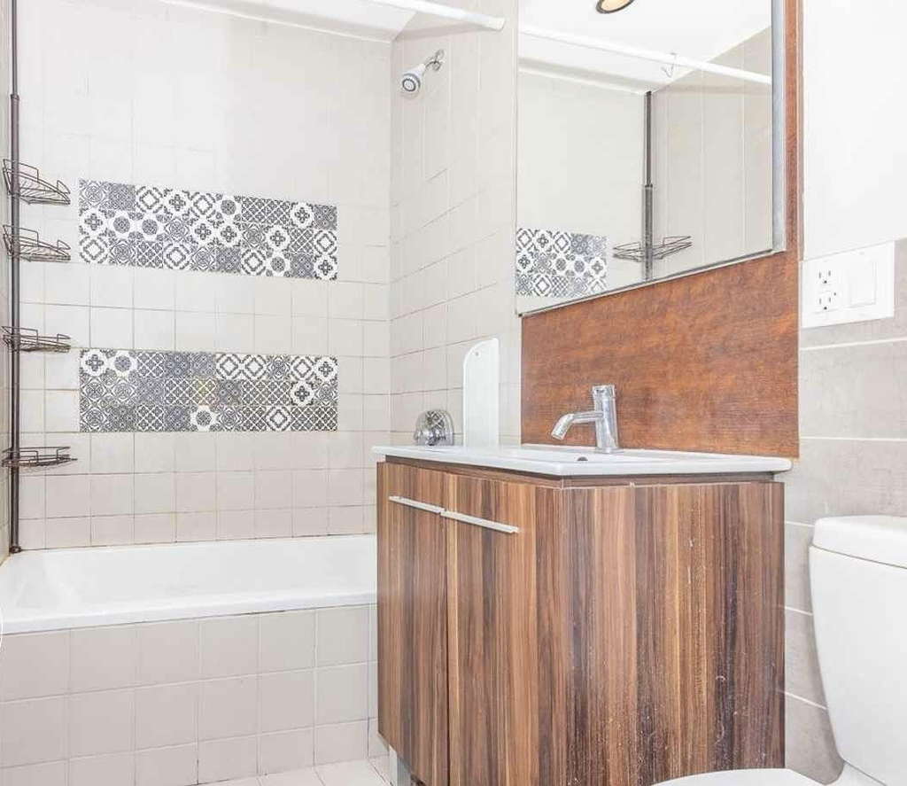 615 Gates Avenue - Photo 9