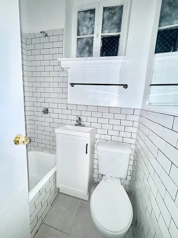 E. 109th Street - Photo 5