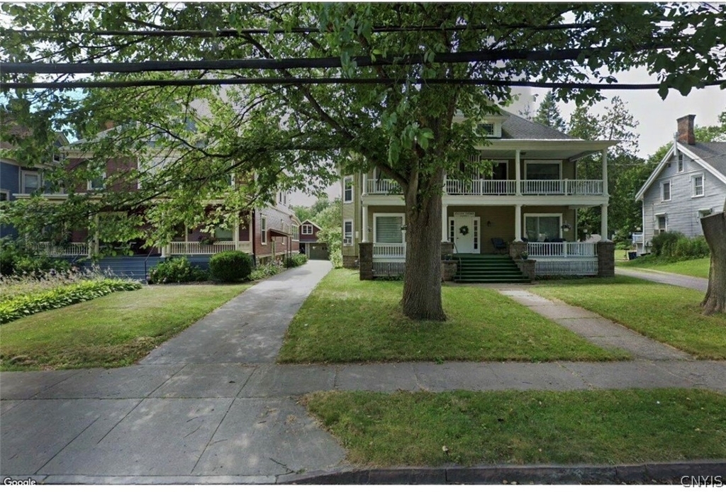 442 Main Street - Photo 0