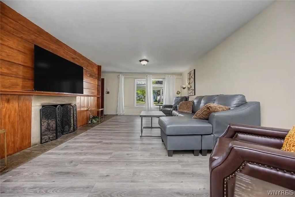 9326 Rivershore Drive - Photo 10