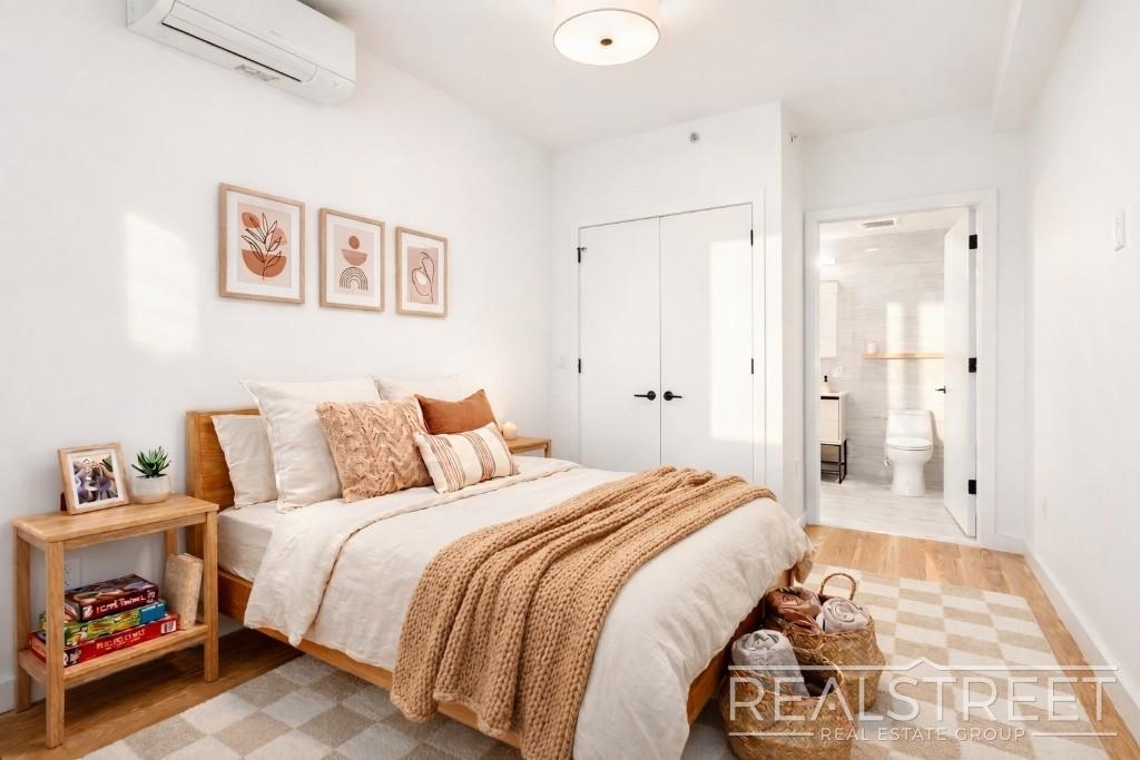 105 Rogers Avenue - Photo 5
