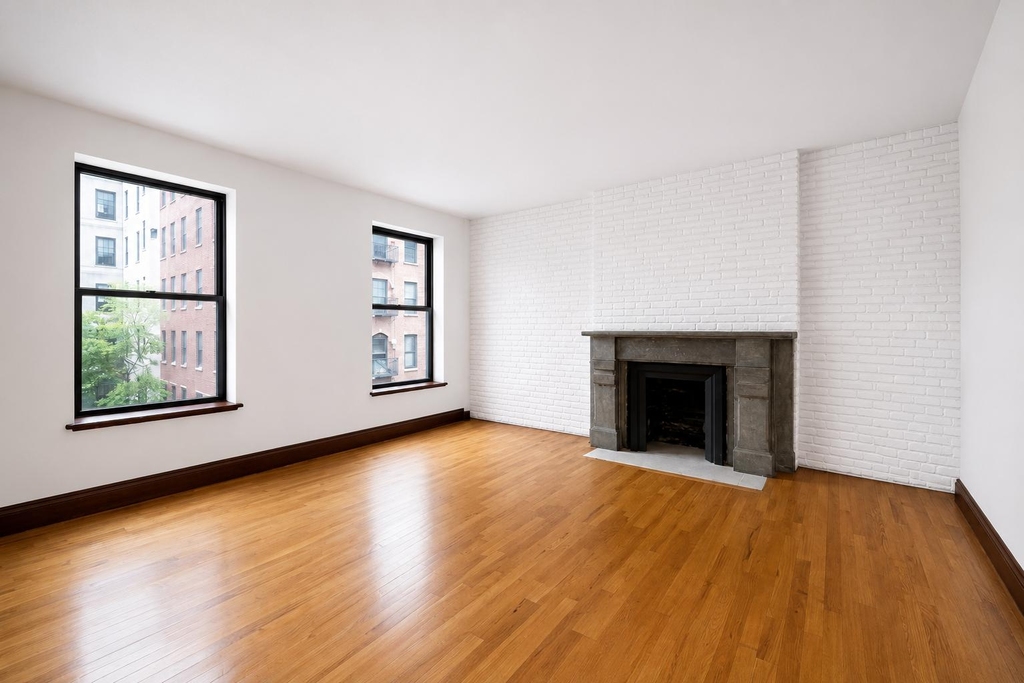 28 West 125 Street - Photo 1