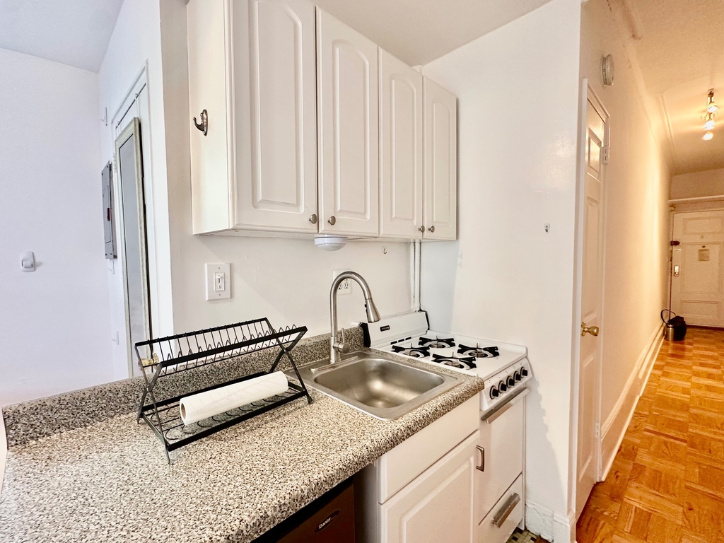 309 West 107th Street - Photo 3