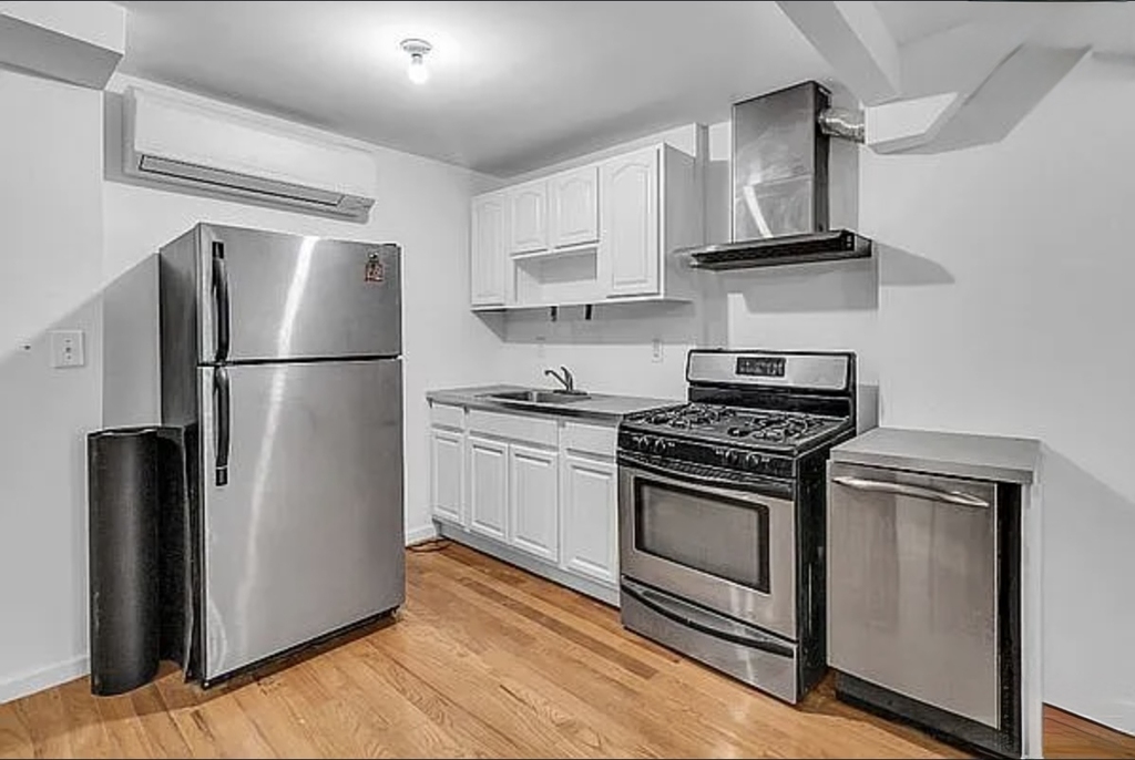 32 Woodbine Street - Photo 12