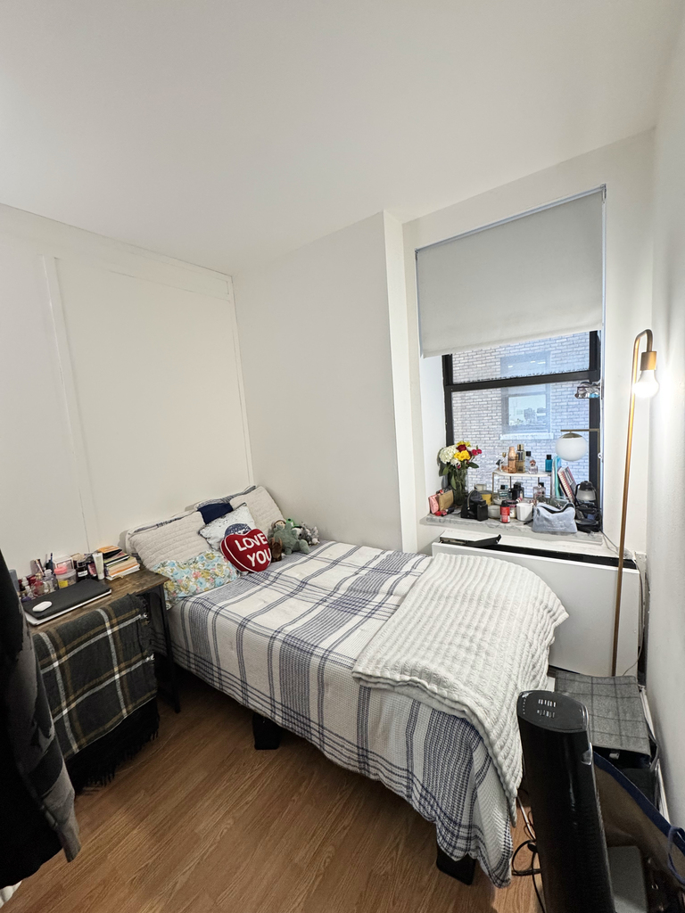 50 West 34th Street - Photo 0