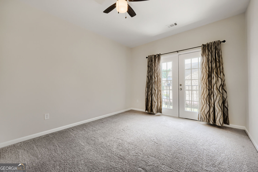 2444 Norwood Drive Se - Photo 12