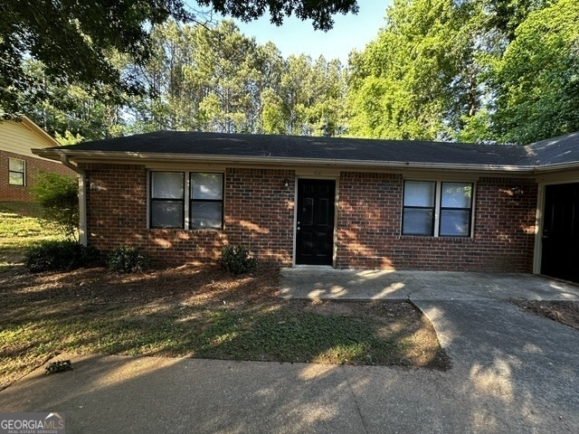 121 Lake Drive - Photo 0