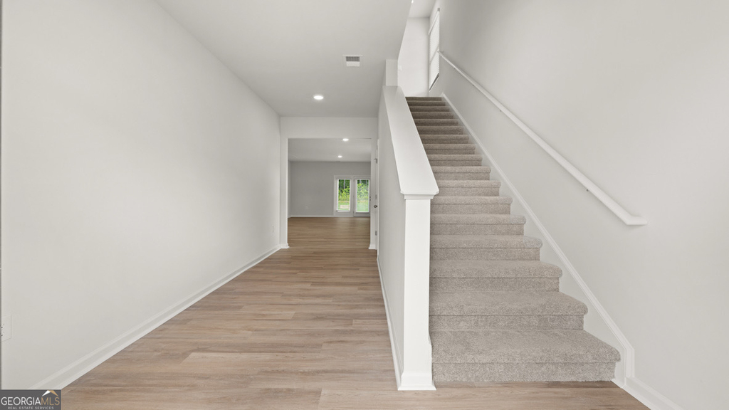 98 Babcock Drive Ne - Photo 1