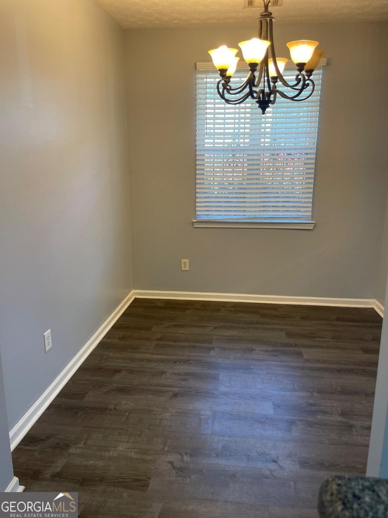 6316 Ellenwood Drive - Photo 4