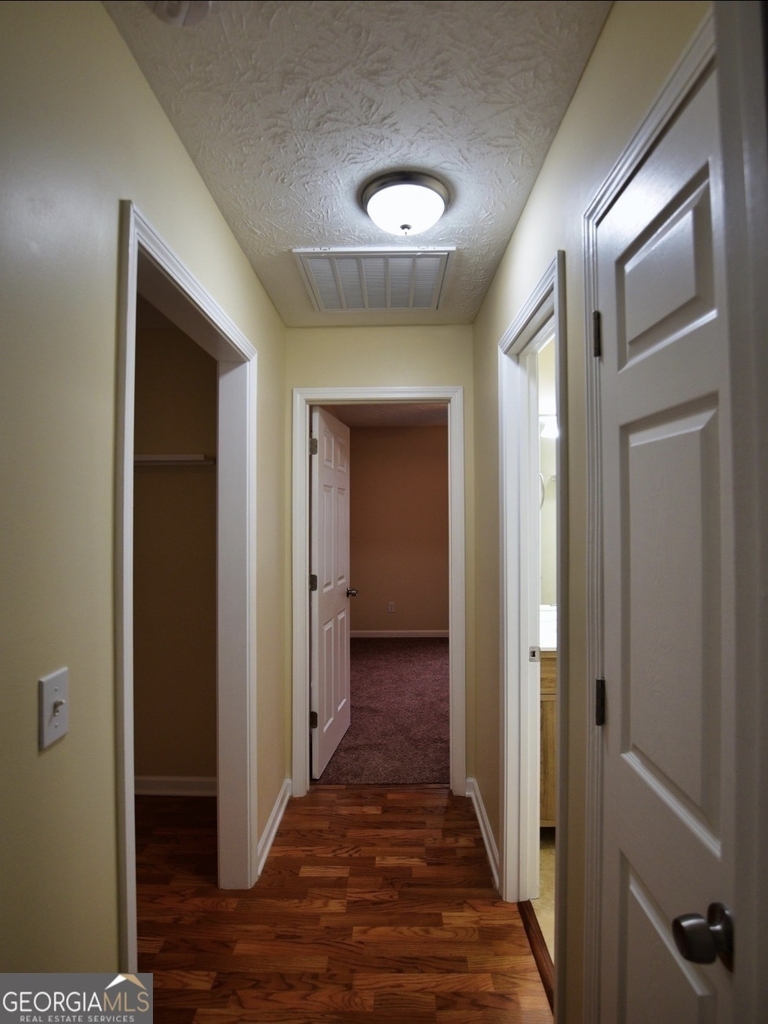 105 Redwood Drive - Photo 9