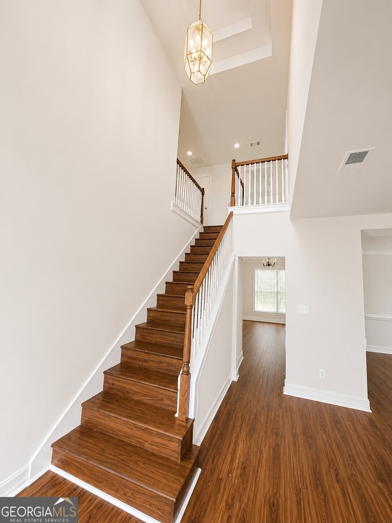 2900 The Terraces Way - Photo 9