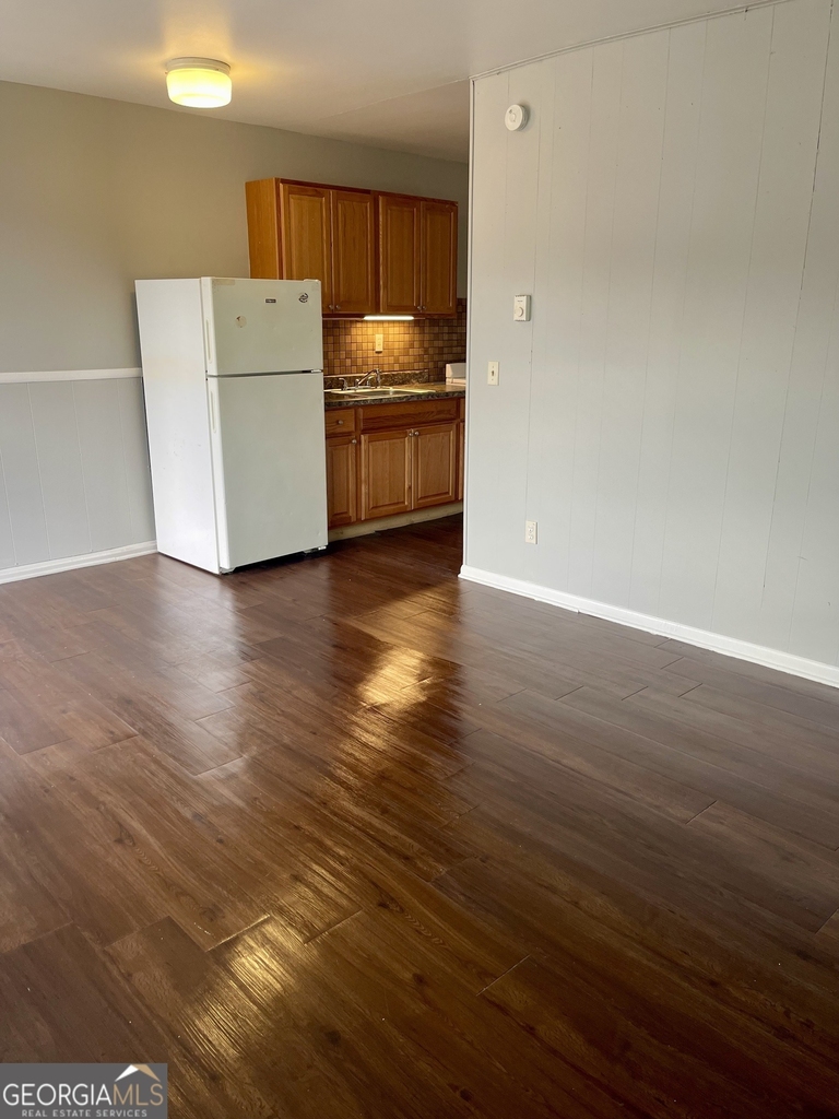630 Burson Avenue - Photo 3