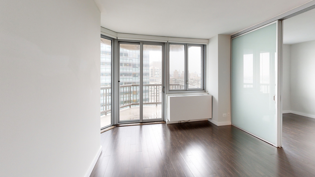 401 E 34th St - Photo 2