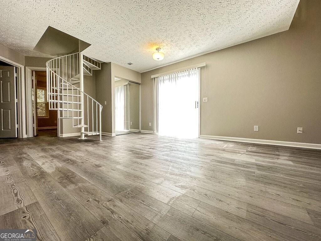 2747 Highland Ridge Nw - Photo 6