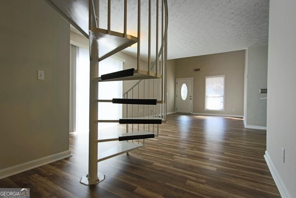 2747 Highland Ridge Nw - Photo 8