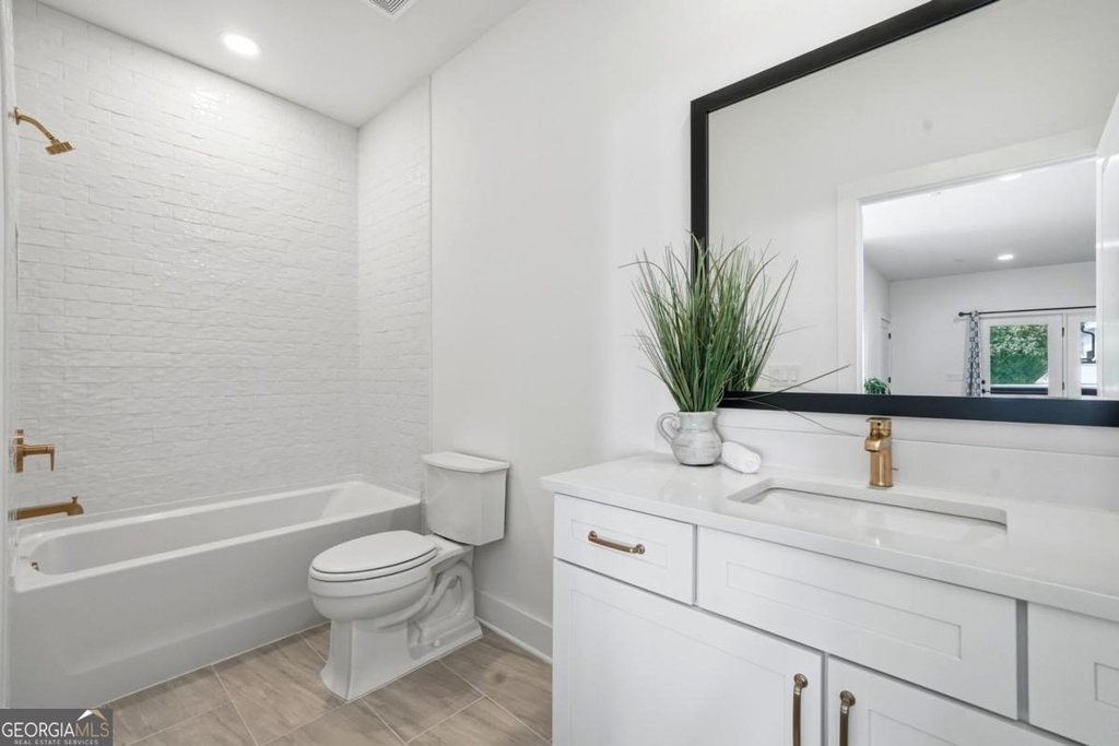 2042 Juliette Avenue - Photo 41