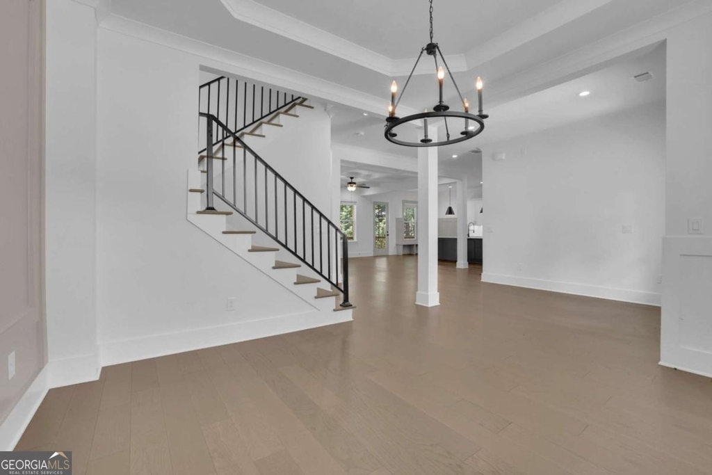 6181 Shoreland Circle - Photo 9