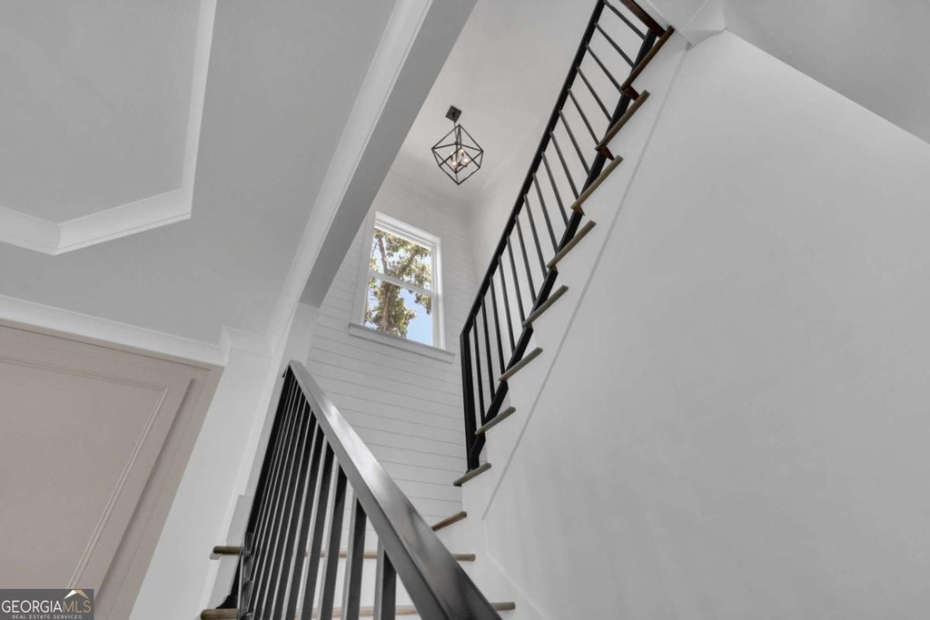 6181 Shoreland Circle - Photo 10