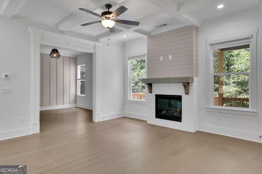 6181 Shoreland Circle - Photo 18