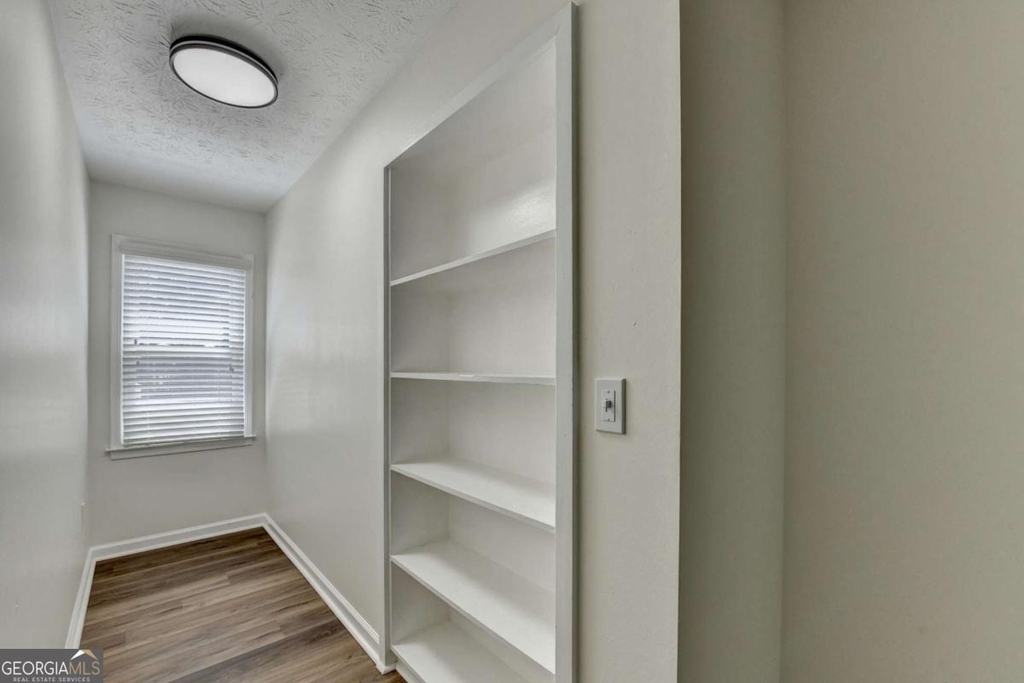 1530 Plunketts Road - Photo 38