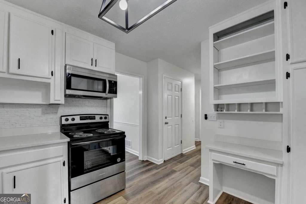 1530 Plunketts Road - Photo 28