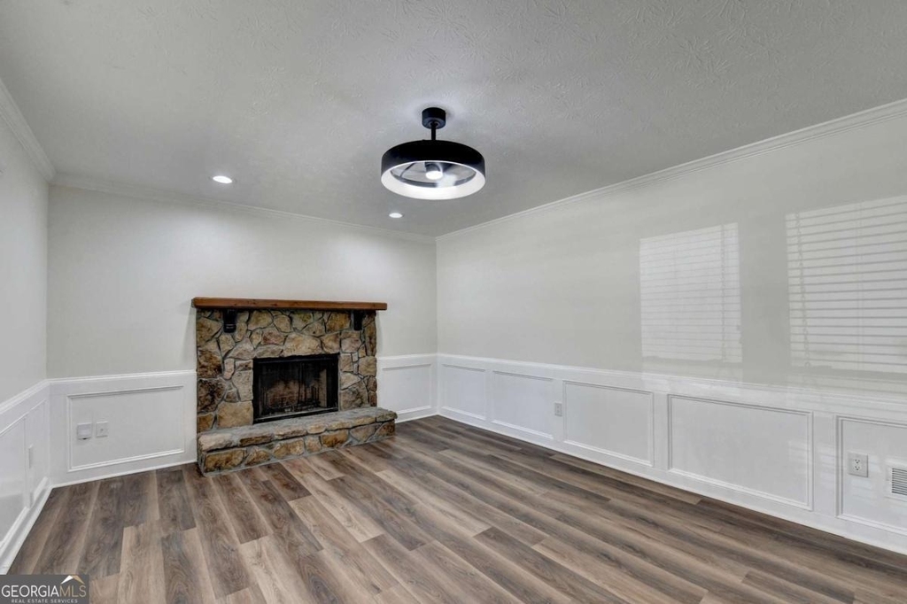 1530 Plunketts Road - Photo 17