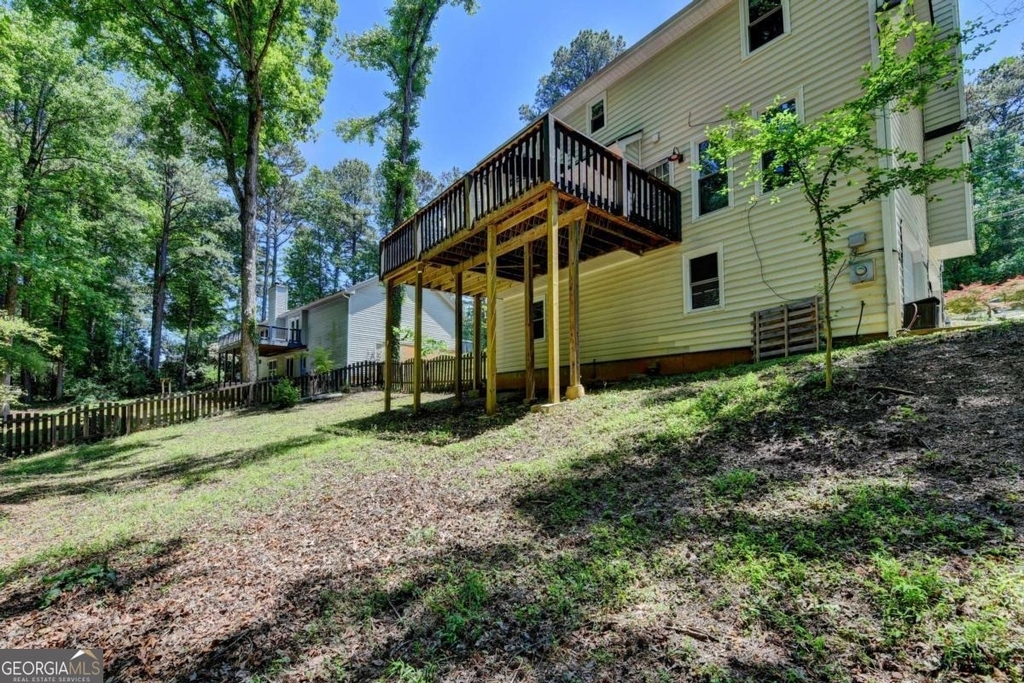 1530 Plunketts Road - Photo 53