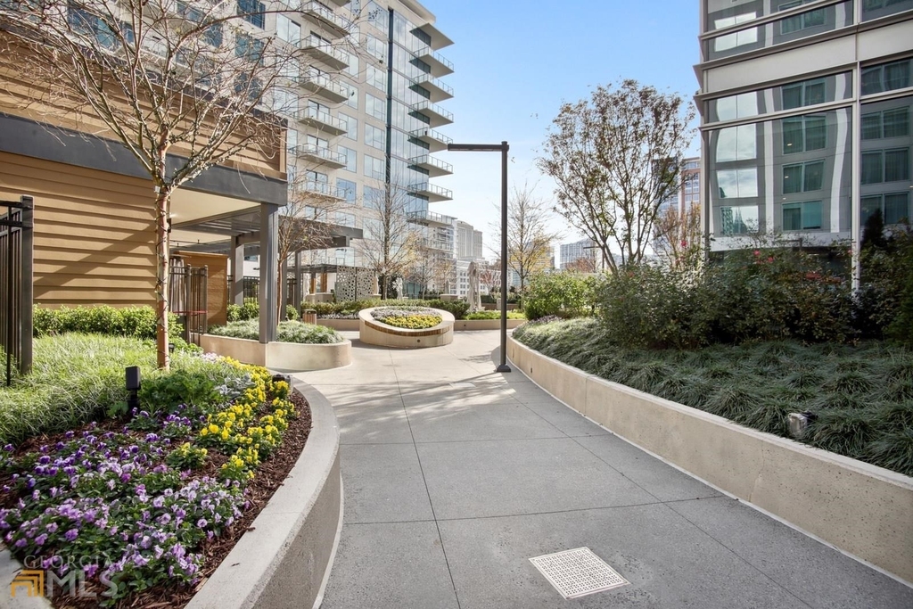 40 12th Street - Photo 2