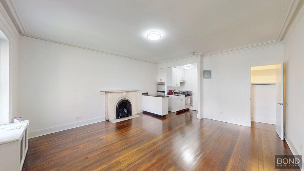39 East 65th Street  - Photo 0