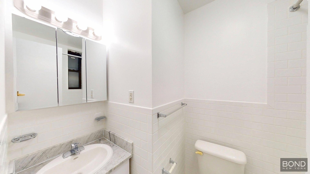 167 East 87th Street - Photo 2