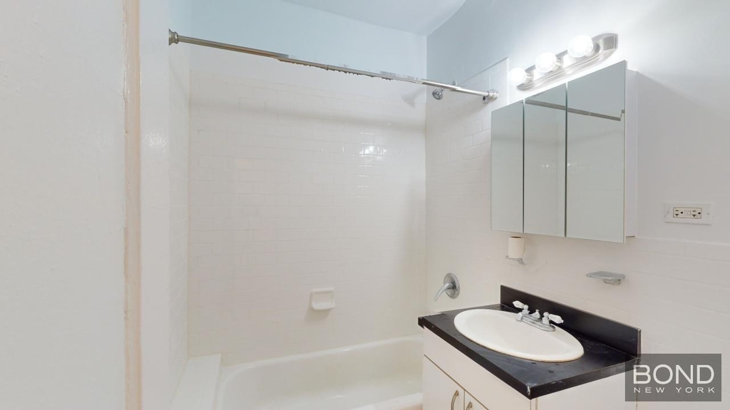401 east 58th street  - Photo 4