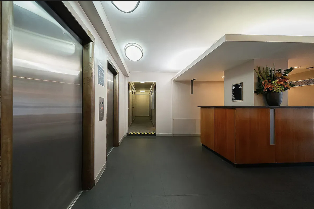 East 36th Street - Photo 8