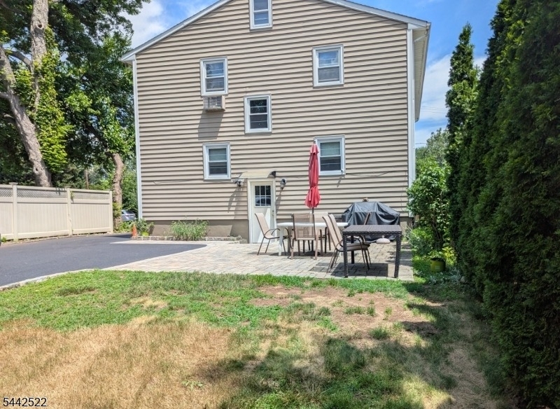 52 Mechanic St - Photo 11